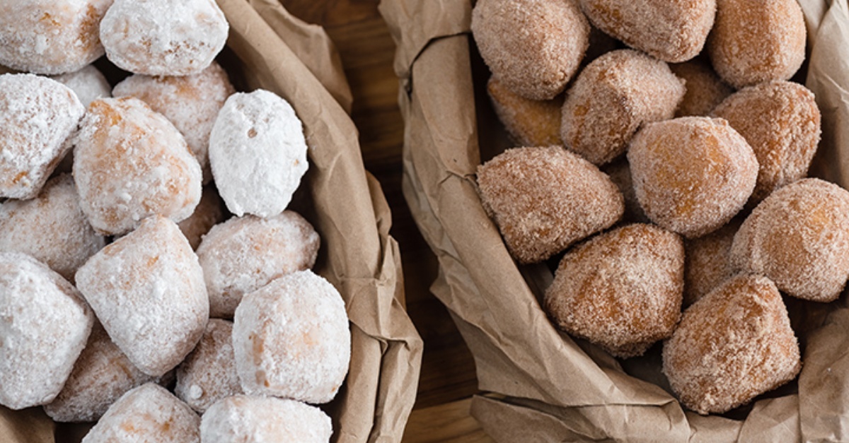 HamiltonBeachCA's tweet photo. Monday's can be, well... a lot! Set yourself up for a week of success with some quick &amp; easy #doughnut bites to enjoy with your morning brew. We promise they'll leave you smiling, satisfied &amp; ready to take on each day. https://t.co/8QteFmF9nU #HamiltonBeachCa #Recipe #Septembrew https://t.co/TmyTGXYP5A