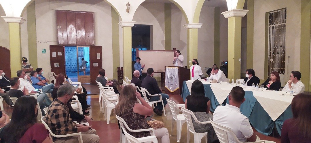 Este encuentro sirvió para fortalecer los vínculos con los diferentes actores gremiales, y en el que conocimos personalmente las realidades de dicha región. ¡Seguimos trabajando juntos por alcanzar ese #futuro que todos queremos!

#GremiosUnidos #Venezuela