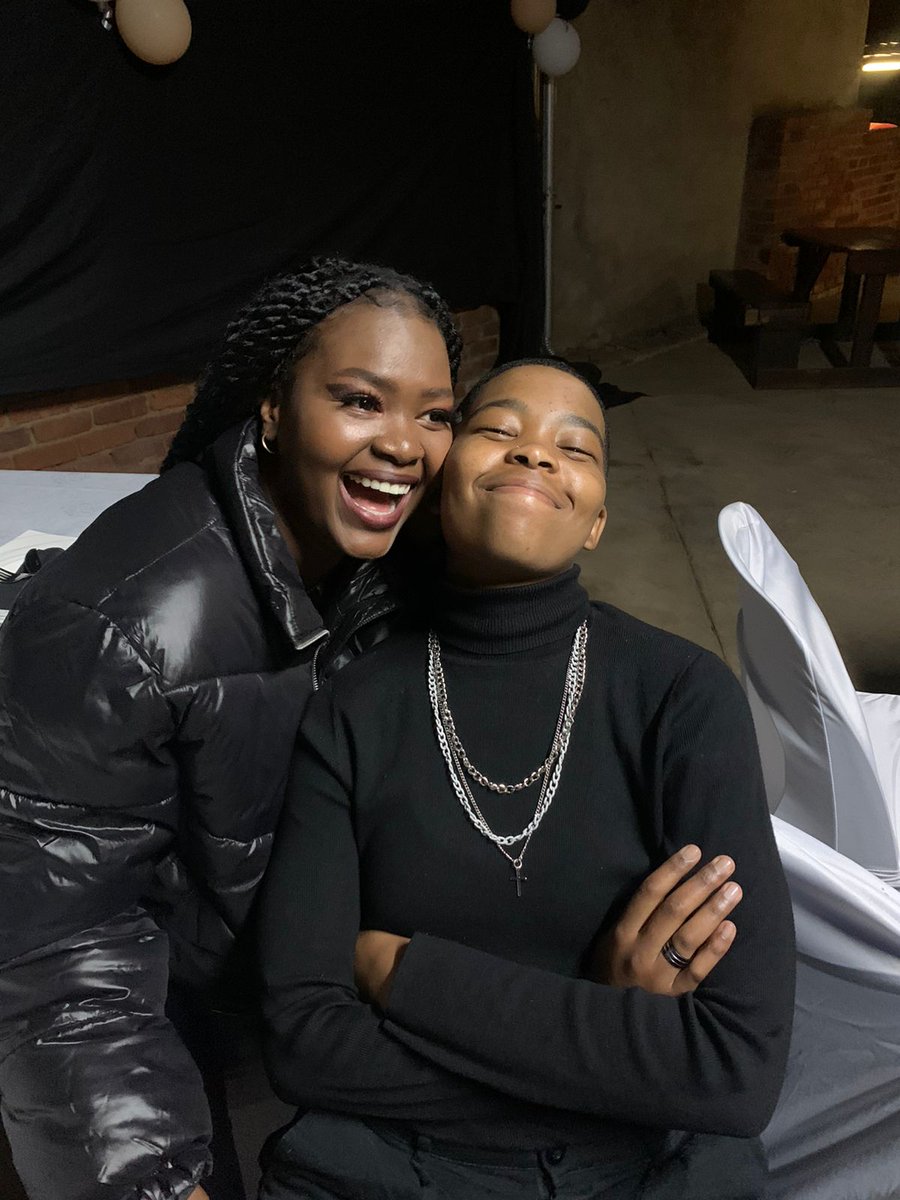 indoni__yamanz's tweet image. The best emhlabeni🖤.