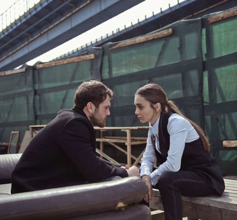 huyde12's tweet photo. En güzel TBT'lerden 💙

#Çukur #EfYam https://t.co/9rXmp575Jl