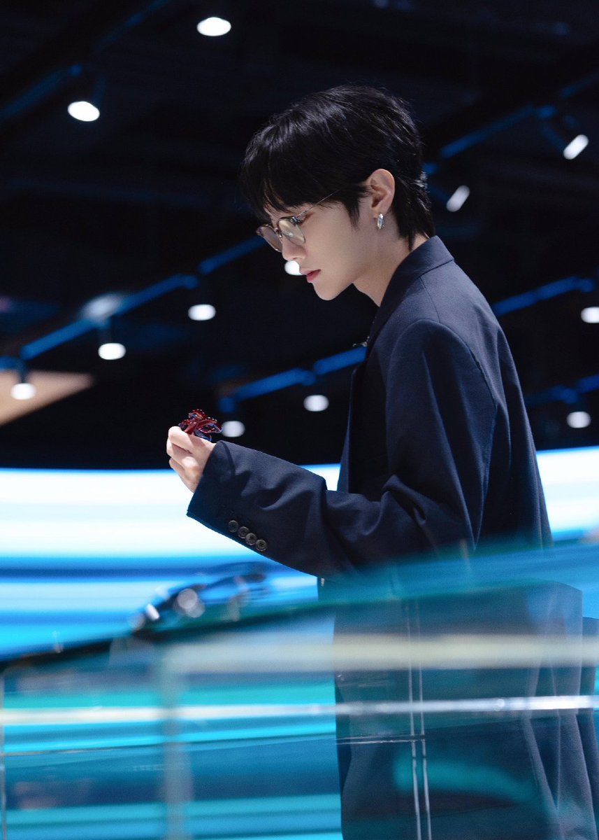 LiuyeTH's tweet photo. [#LiuyeWork] 
studio Liuye 

gentlemonsterofficial แว่นตากรอบใหม่ท้าทายความไร้ขีดจำกัดของแฟชั่น

#หลิวเหย่ #Liuye #刘也 
©®刘也Yea工作室
 📸[2021-08-26] https://t.co/R0OE4cKBYd