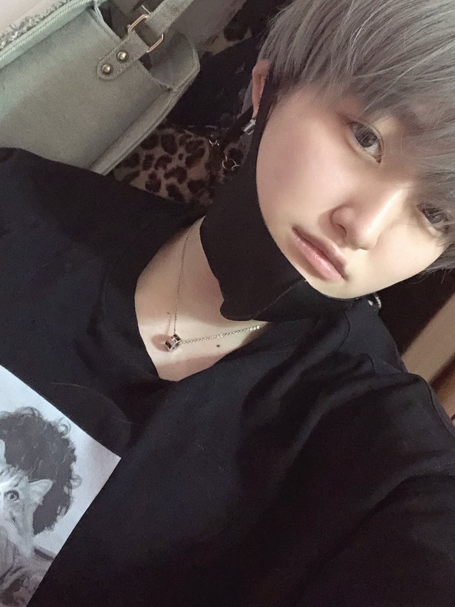 hayu_net's tweet photo. 久しぶりの男装 https://t.co/UhddF7iosv
