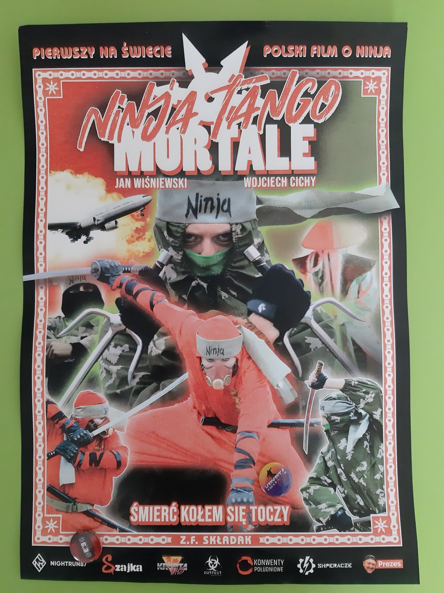 "Ninja tango mortale" - most likely the first polish ninja movie ever! Check it out! Got a chance to grab this cool poster during <a href="/soundrive_fest/">soundrive_festival</a> ! Movie made by ZF Składak in cooperation with <a href="/nightrun87/">William Malcolm</a>
#vhs #movie #retro #retrowave #synthwave #ninja #ninjitsu #godfrey #tango