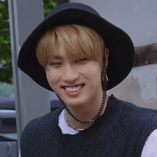 i like to see it: the cheerful you. 
wide grin shining as if you are the sun
and the pink dust tinting your cheeks
as if you are a blooming flower
the spring breeze carrying hope
of a brighter tomorrow
