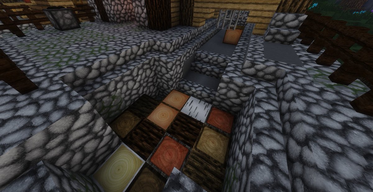 islandclash's tweet photo. We got bored of only having Birch logs to mine 👌 https://t.co/5wLSBZjBFq