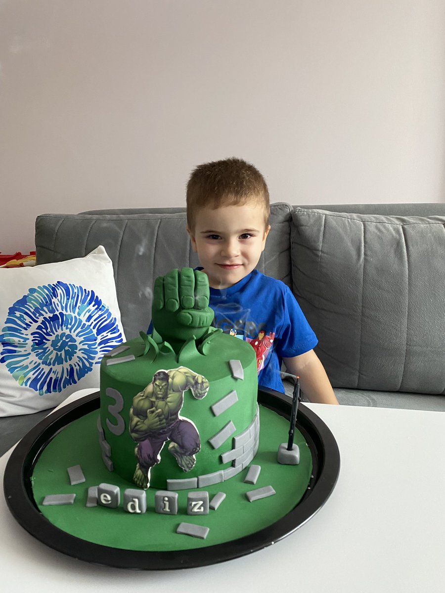 bemishimcim's tweet image. #happybirthday #canımoğlum #Edizim #herşeyim ❤️🧿🎉🥰