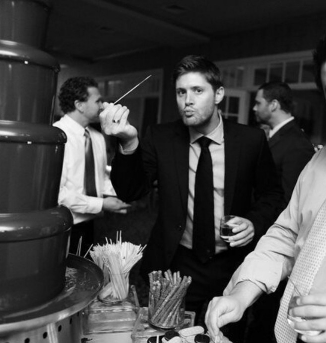 jensen ackles daily tweet media