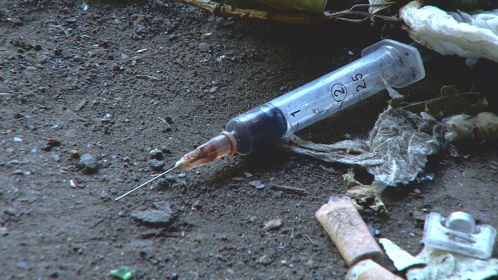 Yes, we should all take our zoning advice from the man who supports open drug use areas in his neighborhoods.  NO ON SB 9!!! <a href="/ChrisHoldenNews/">Chris Holden</a> <a href="/AsmMikeGipson/">Asm. Mike A. Gipson</a> @SantiagoAD53 <a href="/CindyMontanezLA/">Cindy Montanez</a> <a href="/TomLackey36/">Assemblyman Lackey 👮‍♂️</a>  <a href="/SenToniAtkins/">Senate President pro Tempore Emeritus Toni Atkins</a> <a href="/MarcLevine/">Marc Levine</a> @Rendon63rd <a href="/GavinNewsom/">Gavin Newsom</a> <a href="/BauerKahan/">Assemblymember Rebecca Bauer-Kahan</a> <a href="/ASM_Irwin/">ASM Jacqui Irwin</a>