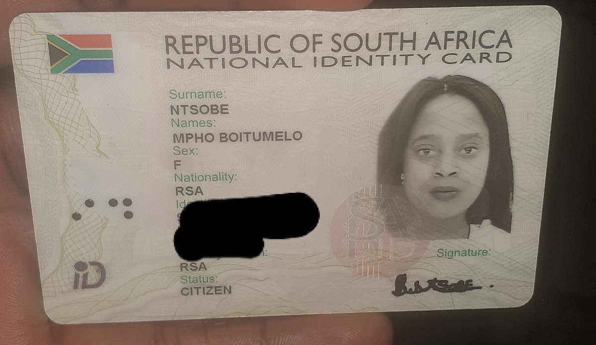 _Lee_m's tweet image. My mom picked up her purse with the ID &amp;amp; other important things in it.somewhere in JHB(Noord).. If anyone knows her please let her know that she can contact me ( Please retweet)
#GirlzTalkZa