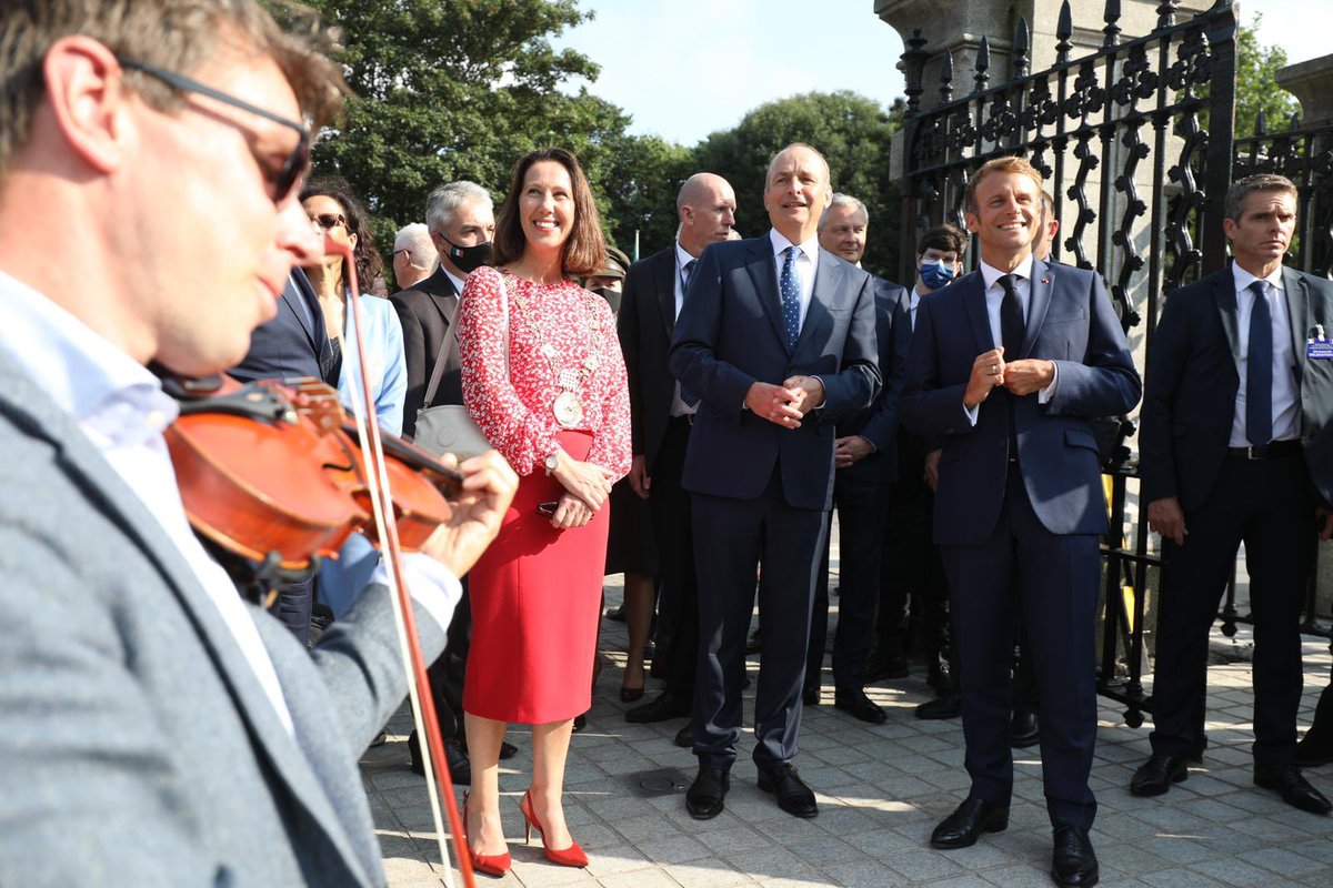 dfatirl's tweet photo. French President @EmmanuelMacron has had a full schedule today, meeting @MichealMartinTD and @PresidentIRL and walking the streets of Dublin. Failte romhat! https://t.co/k4w106682j