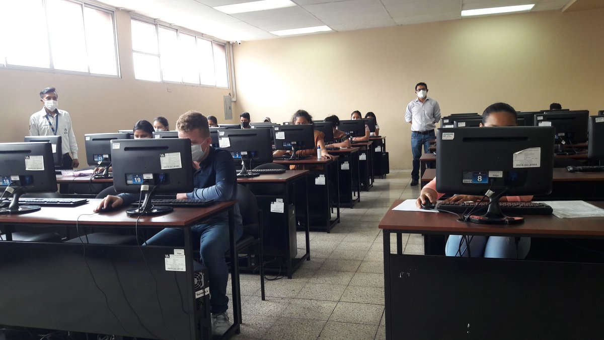 ISTSB_Oficial's tweet photo. El día de hoy se llevó acabo el proceso #TestTransformar muchos aspirantes rindieron la evaluacion de forma presencial, evento que se llevó a cabo con total normalidad y con sus respectivas normas de bioseguridad. https://t.co/VyEHOx2Kjb