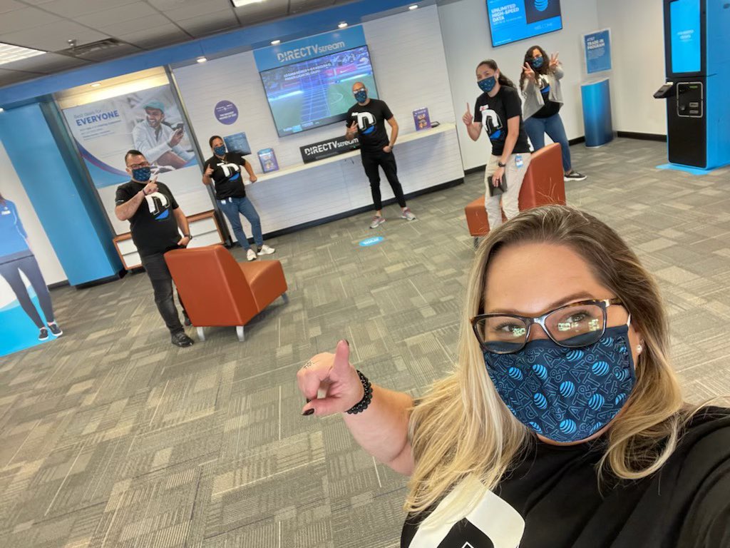 Getting a visit from  our fearless leader @zcabrera02  while wearing are new DirecTV branded team colors. <a href="/One_FLA/">OneFLA</a> <a href="/DIRECTV/">DIRECTV</a>