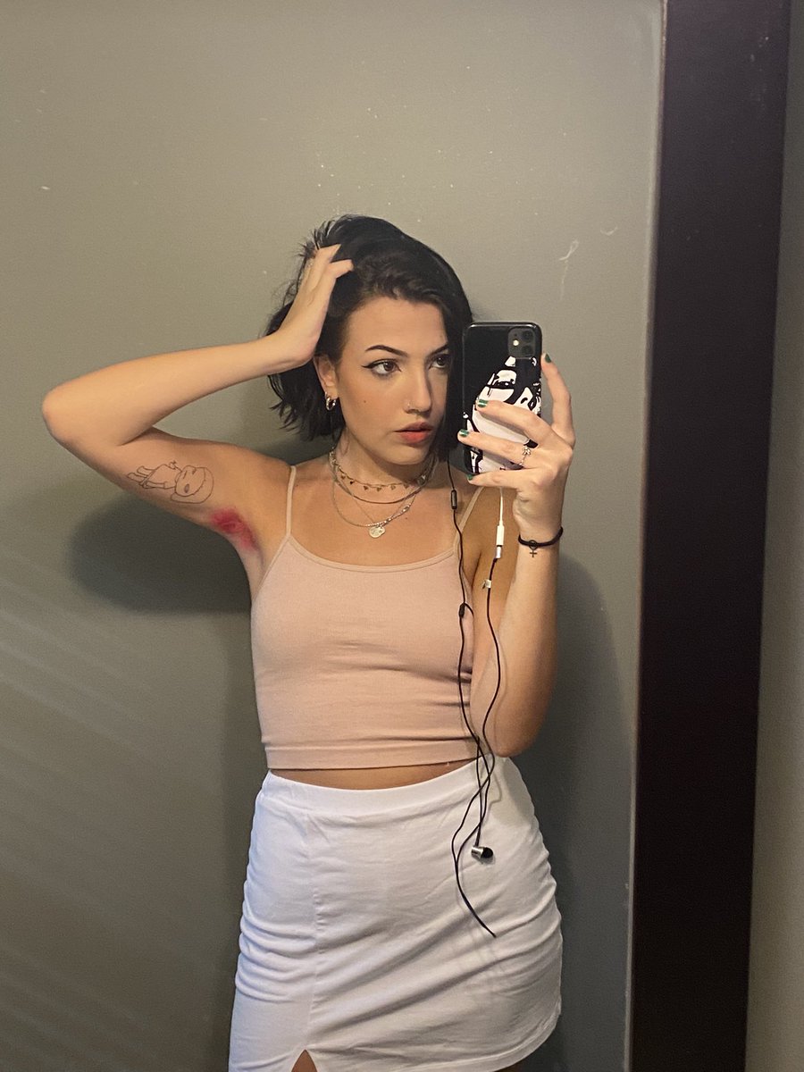 princesstooru's tweet photo. i dont like these enough to post anywhere irls will see em so hi everyone i hope ur all doing well <333 https://t.co/601M5TdE1C