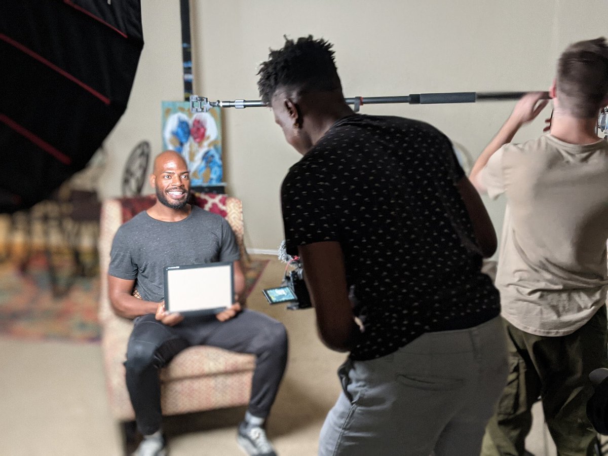 TheCLE's tweet photo. How it started:             How it ended:

Watch the latest #VoiceofCLE interview where Rashaun Dillard shows how he uses art to share the ideas and stories he's most passionate about: https://t.co/SmIyQrOaLo

#ThisisCLE | @_callmesensei_ https://t.co/vIKw57JRb2