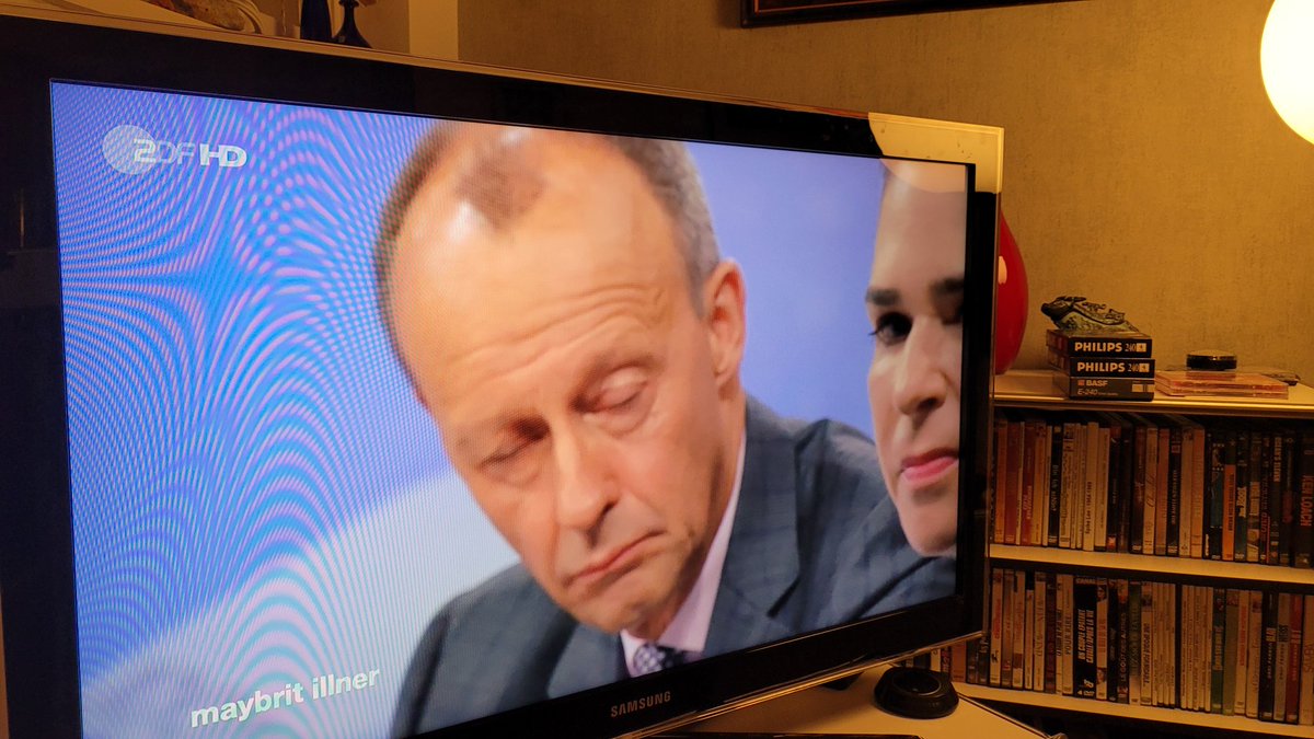 @andreasbotsch.bsky.social (@andreasbotsch) on Twitter photo Robert #Habeck äußerst kenntnisreich in makroökonomischer Politik, zitiert <a href="/IMKFlash/">IMK</a> Studien (ohne Nennung), <a href="/AchimTruger/">Achim Truger</a> <a href="/SVR_Wirtschaft/">Sachverständigenrat Wirtschaft</a> bestätigt ihn weitgehend. 👍🏾 <a href="/_FriedrichMerz/">Friedrich Merz</a> dagegen wirtschaftspolitisch ahnungslos und in der Defensive. #Illner Robert #Habeck äußerst kenntnisreich in makroökonomischer Politik, zitiert <a href="/IMKFlash/">IMK</a> Studien (ohne Nennung), <a href="/AchimTruger/">Achim Truger</a> <a href="/SVR_Wirtschaft/">Sachverständigenrat Wirtschaft</a> bestätigt ihn weitgehend. 👍🏾 <a href="/_FriedrichMerz/">Friedrich Merz</a> dagegen wirtschaftspolitisch ahnungslos und in der Defensive. #Illner