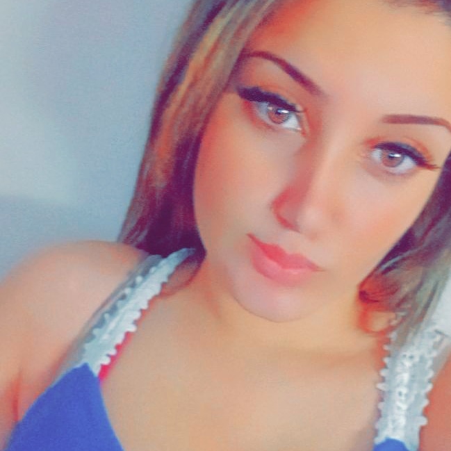 وإيّاك أن تُعاتب من هُنت عليه، فلا عِتاب لمن استباح أذيّتك.