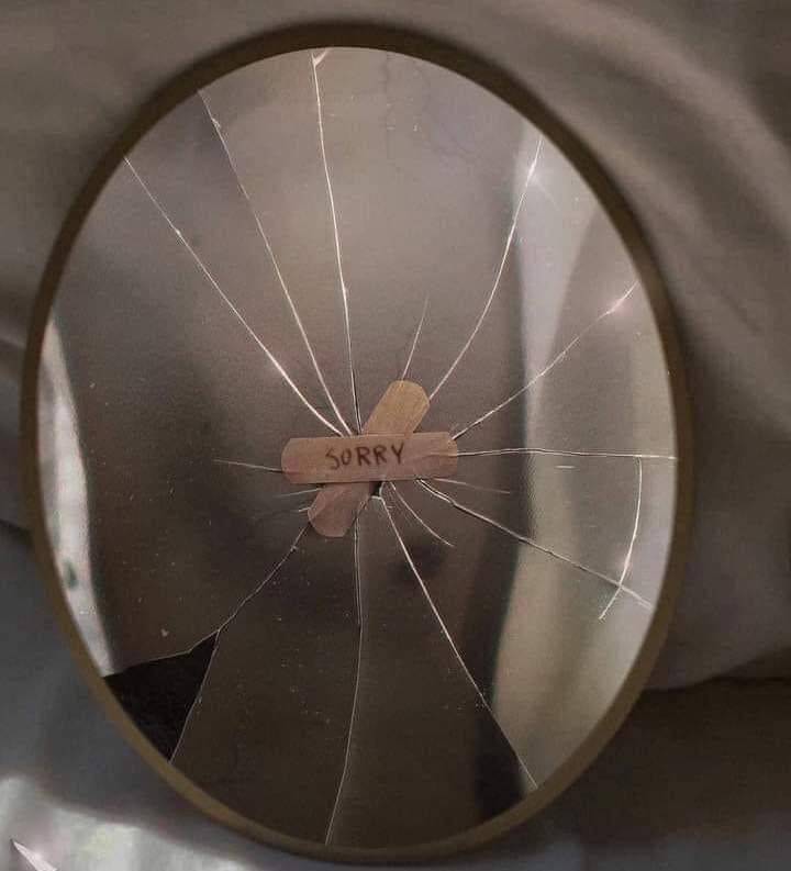 بعض الاعتذارات يجب أن تُرفض.