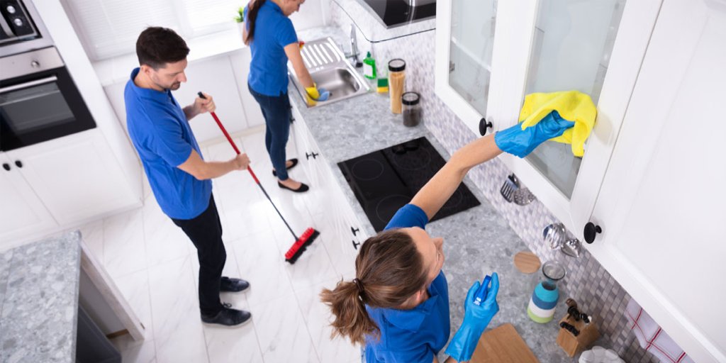 Sweep up w/ our newest class 🧹 Now writing residential cleaning franchises!

engage.employers.com/workers-compen…
