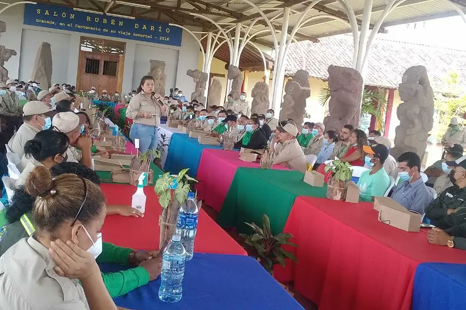 #GranadaNic || En el Convento San Francisco,  en Granada, se llevó a cabo el Tercer Congreso Nacional de Guardas del Sistema Nacional de Áreas Protegidas, bajo el lema 'Junt@s por la Defensa de la Madre Tierra'. 

#TodoConAmor 
#AmorAlaMadreTierra 
#VamosJuntosConDaniel