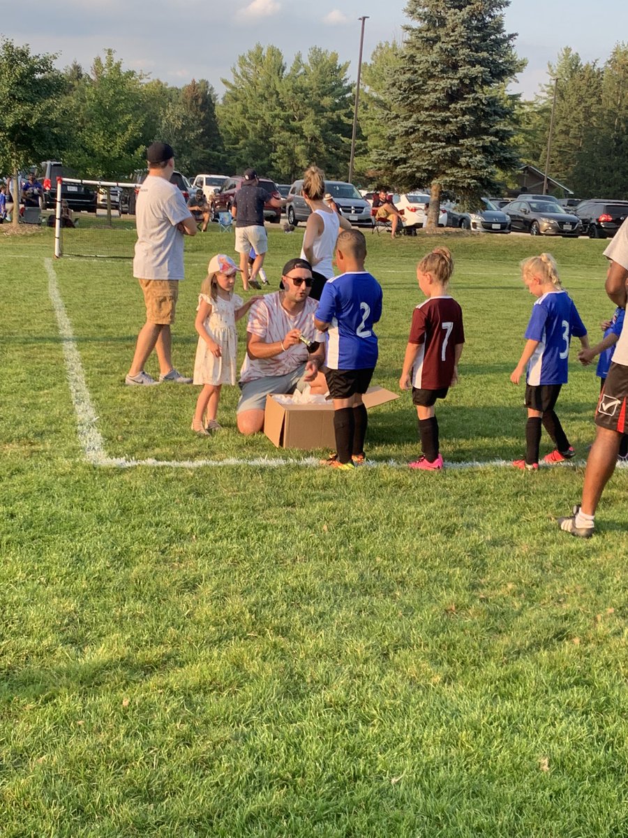 Thank you to all coaches, volunteers and sponsors ( Brant Sports Excellence, Cobblestone Medicine and rehab and Adidas ) with out all of you we could not provide the quality skills based program and games, full Adidas uniforms and year end trophies to all players.