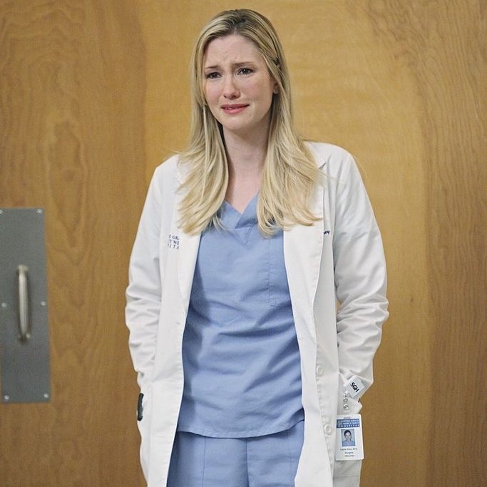 mrdrscrubcaps's tweet photo. me starting grey's anatomy s8 vs. me finishing it https://t.co/Nov3S5jYcu