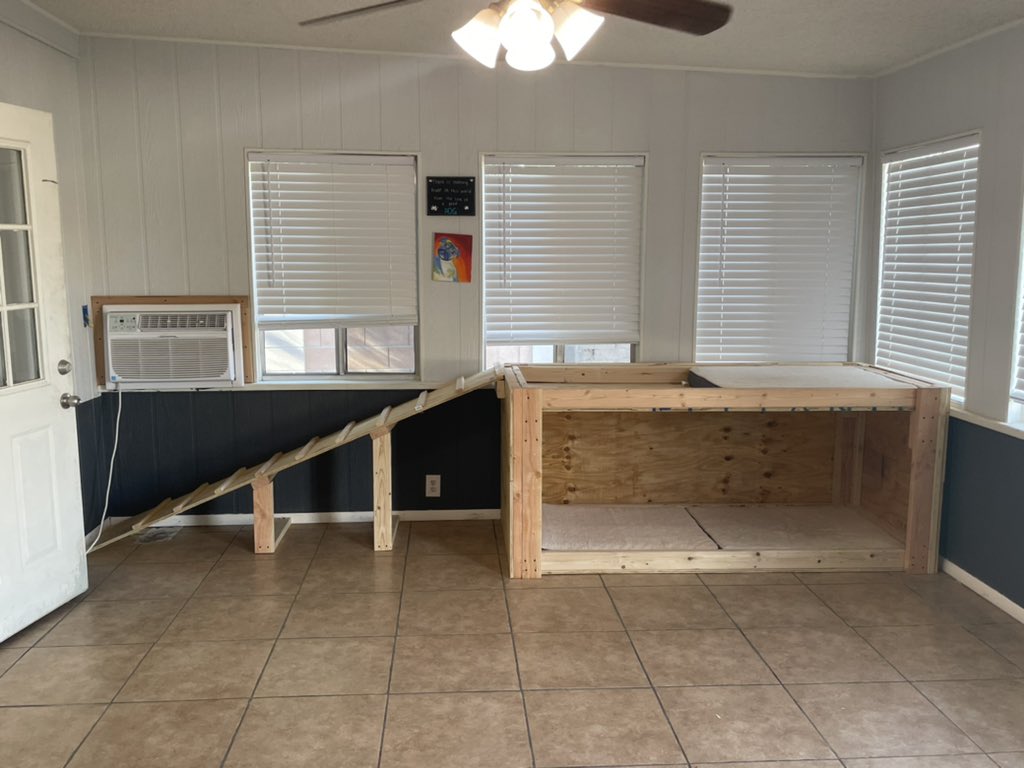 bigboycheddar's tweet photo. Look at this dog bed that my fiancée and my dad helped me build for our boys! https://t.co/gpI667adLa