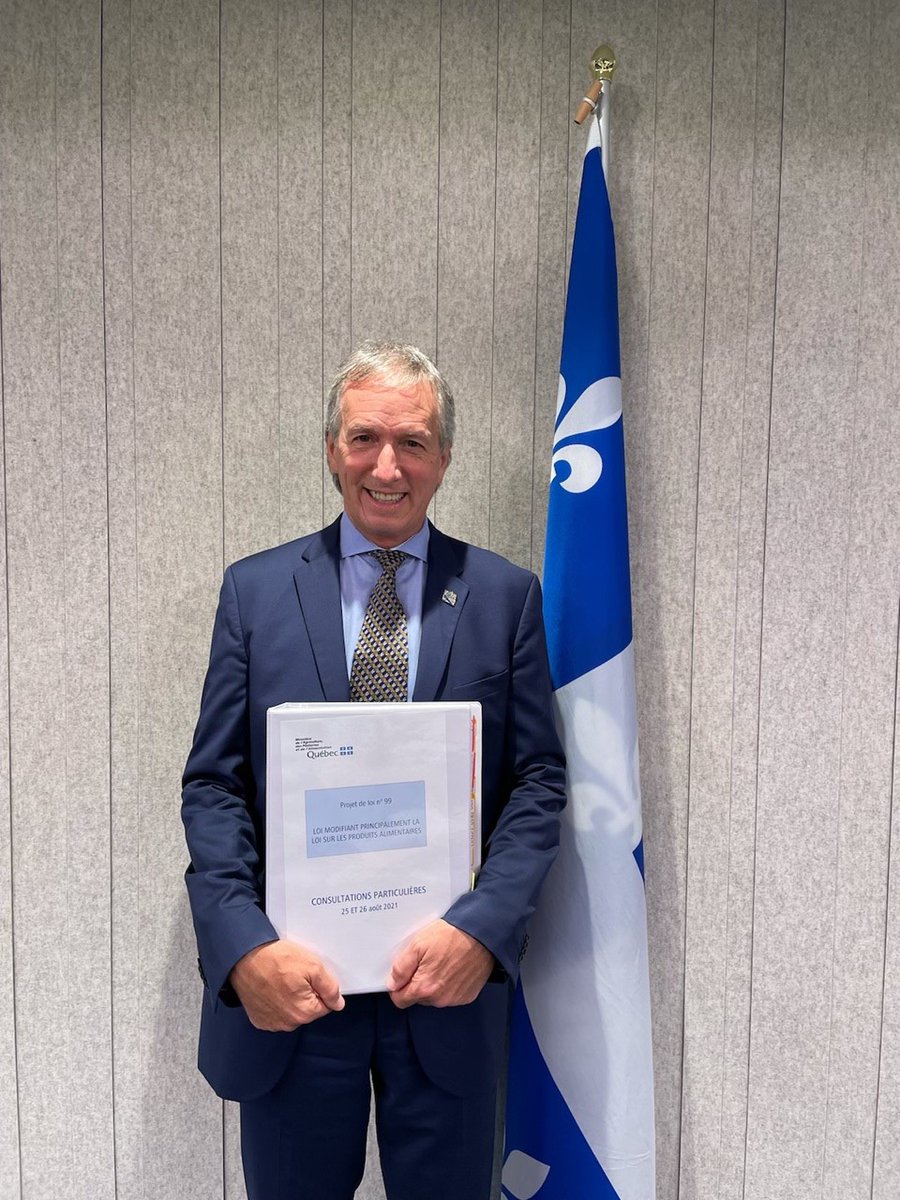 andrelamontagn2's tweet photo. En action pour moderniser la Loi sur les produits alimentaires au bénéfice des entreprises. À terme, nous souhaitons un régime de permis simplifié, + d'innovation par la mise en place de projets pilotes, + le maintien de hauts standards d’hygiène et de salubrité. #PL99 https://t.co/kMGmwOskmq