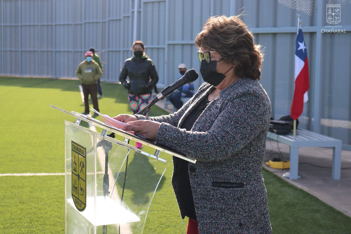 Se inauguran nuevas luminarias en parque Alejo Tapia de El Salado.

Lunes 23 de agosto, se realizó la inauguración de las nuevas luminarias de la cancha del parque “Alejo Tapia” de la localidad de El Salado el que contó con el importante aporte de la Empresa Minera Mantos Copper