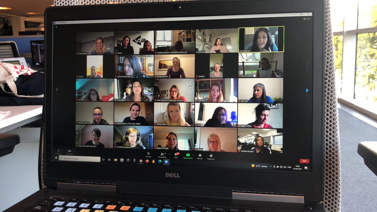 Great to see such a big turnout for tonight’s #stvexpertvoices session with women in business and <a href="/STVNews/">STV News</a> staff from across the country