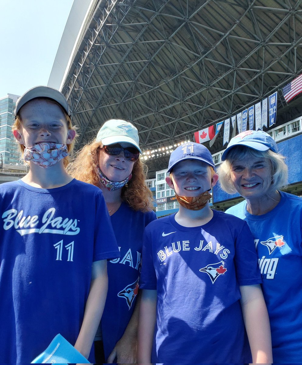 LGlass44's tweet photo. So pumped to be back!
#letsgobluejays https://t.co/BgJy8ZAQhT