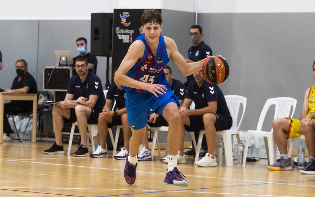 BasquetPro's tweet image. Agustín Ubal (Base/2.00m/03) está teniendo minutos de calidad en el primer equipo de @FCBbasket que juega un amistoso con MoraBanc Andorra en Encamp.
El 🇺🇾 ingresó durante el primer cuarto.
No están a la orden Laprovittola ni Abrines. 

¡Felicitaciones @agus_ubal!