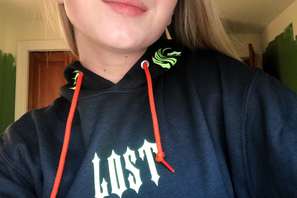 corynne_'s tweet photo. @LostEffects Somehow the only pic I have of it 😅 Ft. half painted walls https://t.co/uAbuLbTfHA