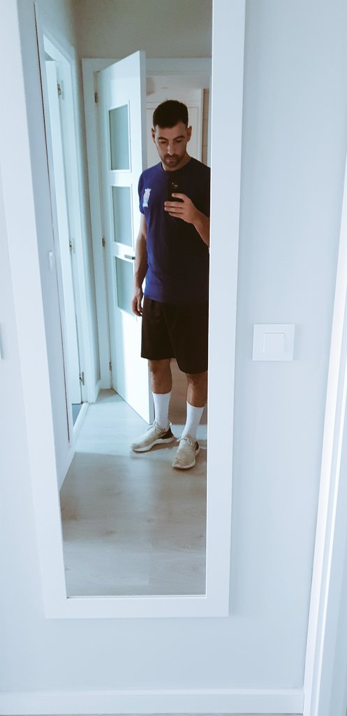 Paso 1. Posturear 
Paso 2. Salir a correr.