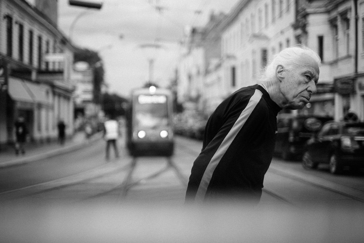 On my way home, today I just felt black and white. Fujifilm X-Pro 3 and Fujinon 35mm f1.4