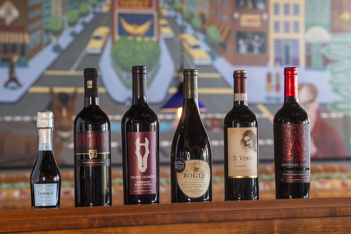 StreetsofNY's tweet image. It’s that time again! Wine down the week at Streets of New York! Come in today and get ½ off wine. Relax, you’ve earned it! #WineDownThursday