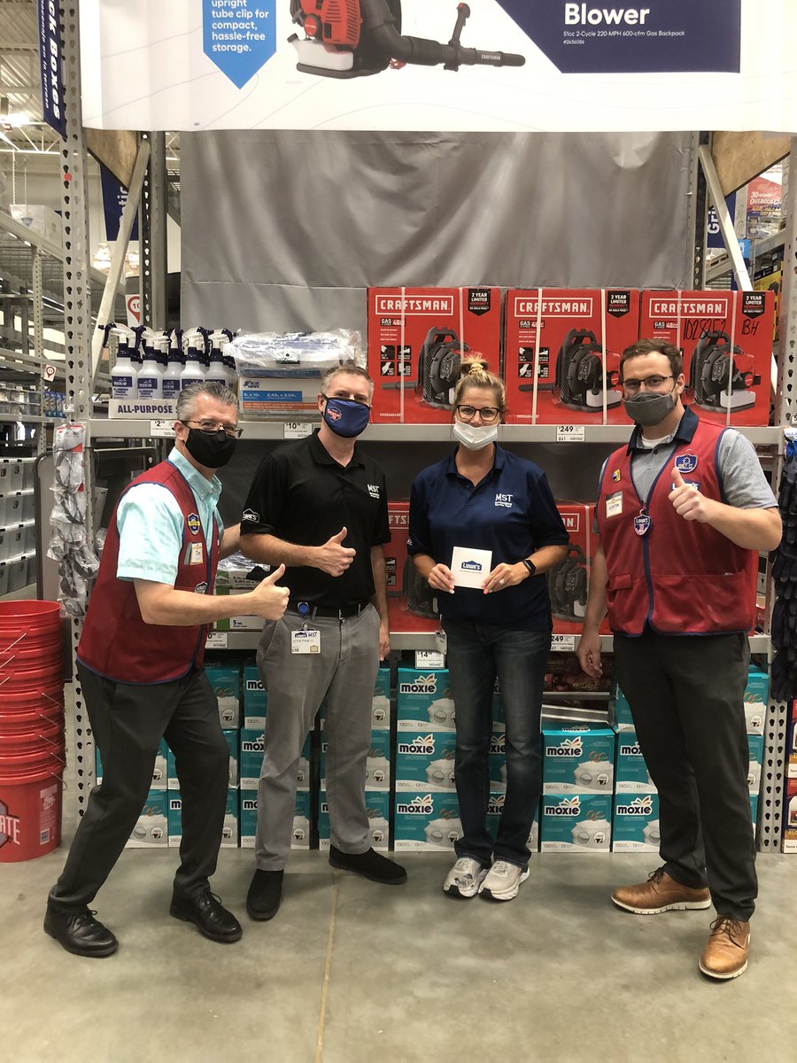 A huge Thank You to Sherri B. at store 2978 who stepped in to lead the team while her MSM was on vacation and did a fantastic job! <a href="/ShawnMcpherson/">Shawn McPherson</a> <a href="/XConnollyJr/">Tim Connolly</a>