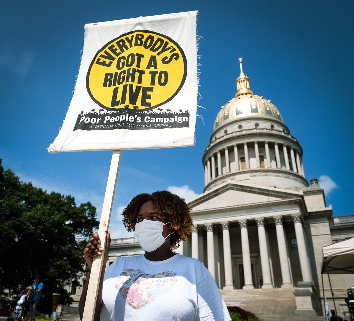 UniteThePoor's tweet photo. He talks about reaching across the aisle but what about reaching across the state of West Virginia? DO THE RIGHT THING โฆ@Sen_JoeManchinโฉ. - Rev. Lipscomb
#PoorPeoplesCampaign #endthefilibuster
๐ธ Steve Pavey #hopeinfocus https://t.co/zSNJ0LtVcT