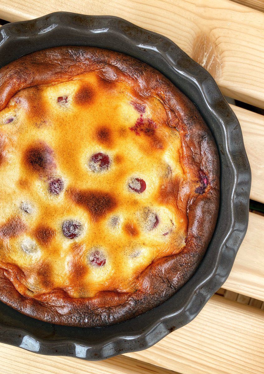 newedist's tweet photo. 🍒 @ericripert’s clafoutis from #vegetablesimple https://t.co/4NS0A0VJur