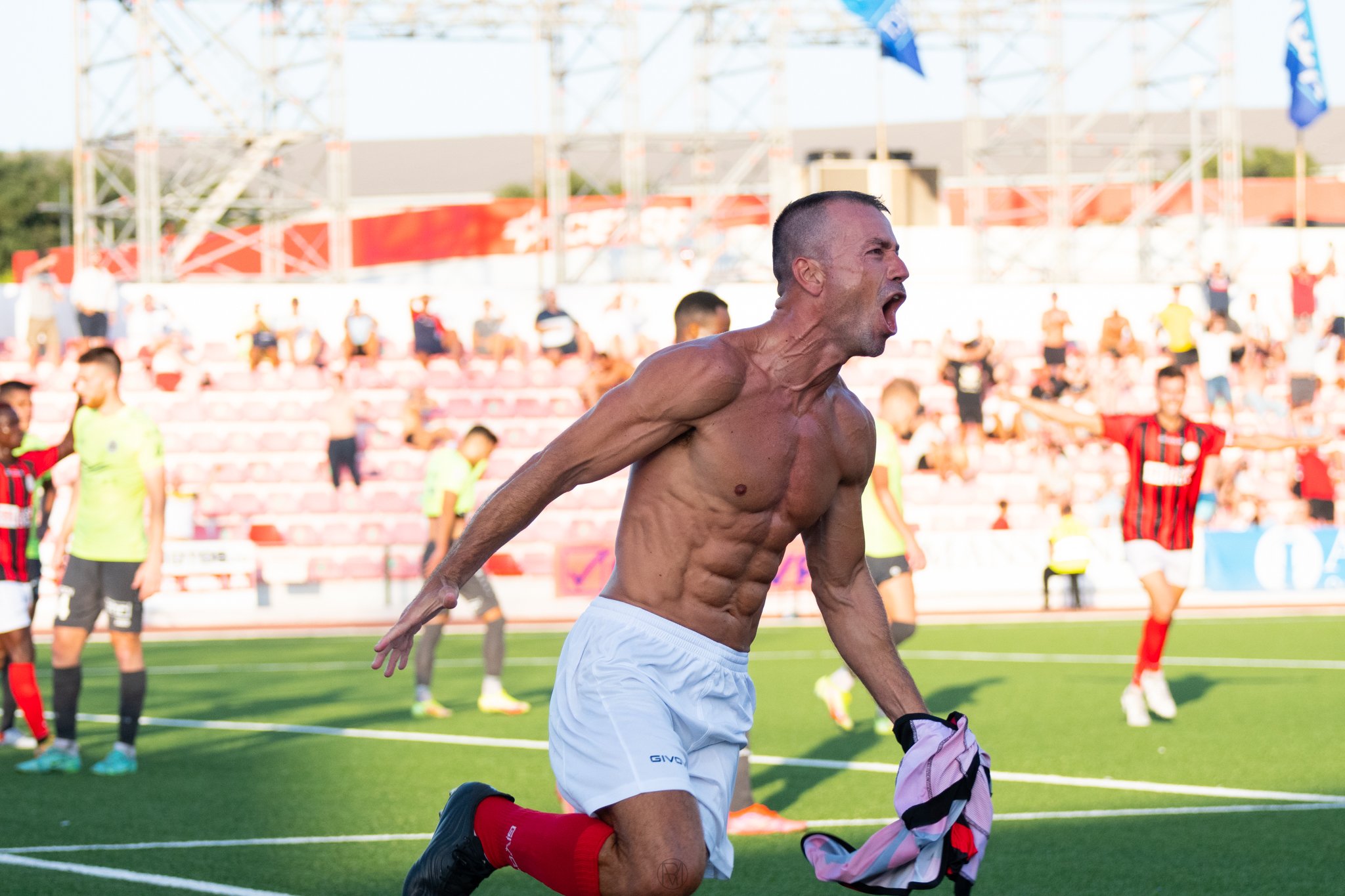 Lincoln Red Imps FC on Twitter: final whistle!!! European Group Stages here we come! ⚽Lincoln Imps 3 - 1 FC https://t.co/OefFcahfW1" / Twitter