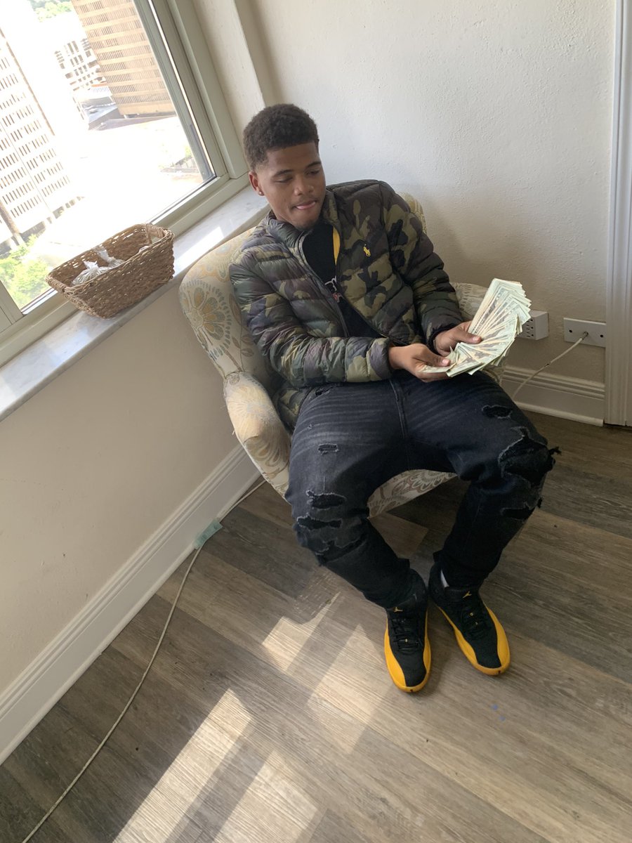 MistaaMann_'s tweet photo. #RestSav🤩🥂 https://t.co/ILtbAEWN7f
