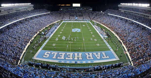 InsideCarolina's tweet photo. #UNC will encourage, but not require, vaccinations or masks for outdoor events in 2021.

And tailgating is back.

Story with quotes from AD Bubba Cunningham: https://t.co/KPUgfzPUKK https://t.co/h61Yq9Nl8p