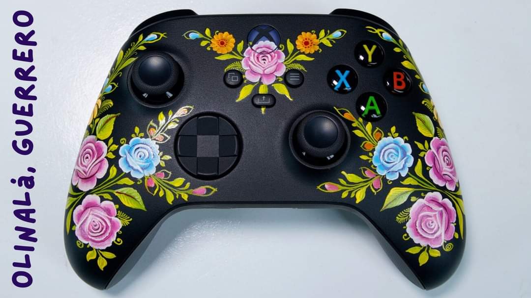 DespertadHumano's tweet photo. Xbox colaboró con tres grupos de artesanos en México para diseñar tres controles únicos en el mundo.
Con el fin de resaltar el patrimonio cultural de México, XboxMexico presenta tres controles intervenidos por artesanos de Nayarit, Olinalá y Tenango.
#Xbox #Mexico https://t.co/ySpiM6E1jf