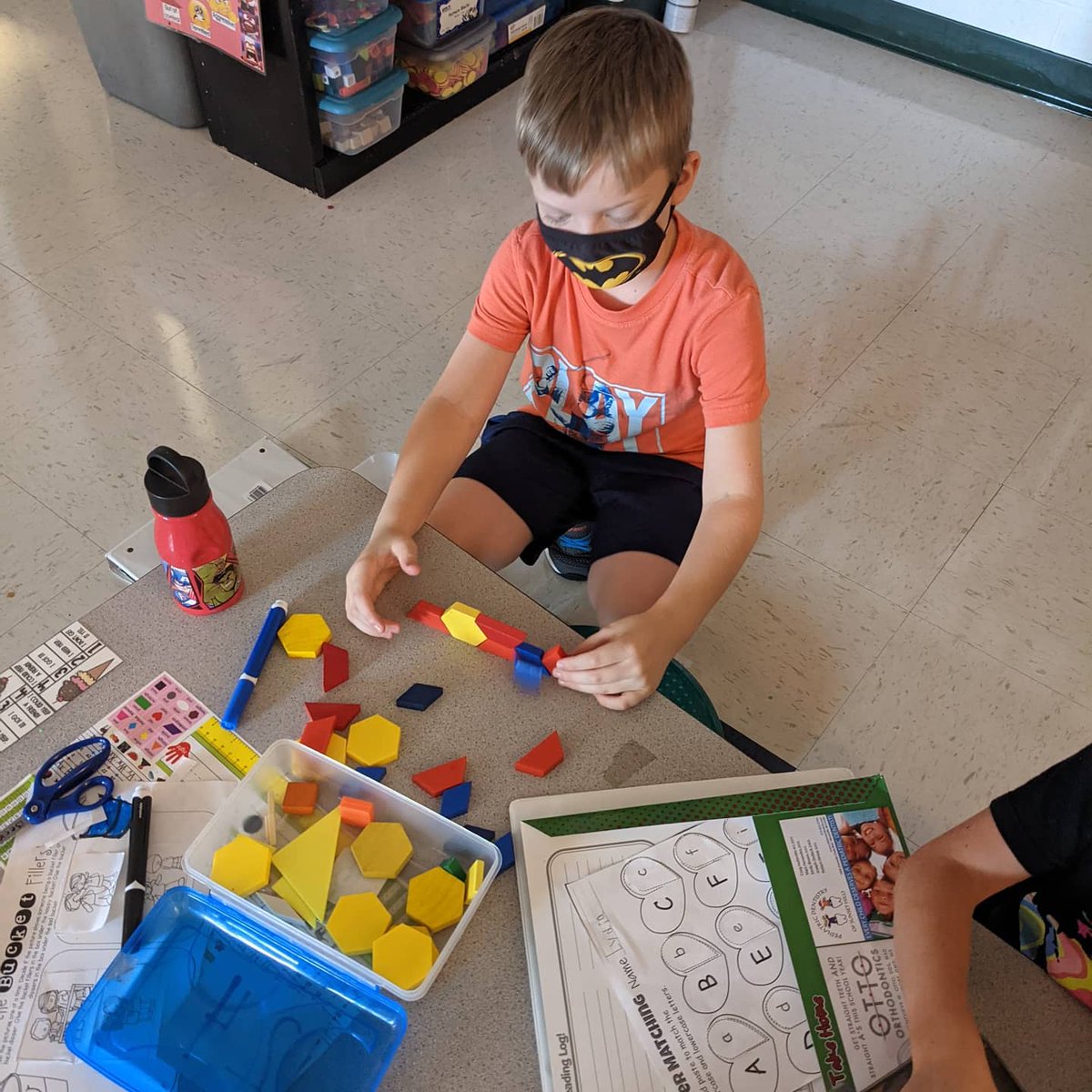 Ms. Bradley's class uses their morning boxes for exploratory play. #SoarLikeAHawk