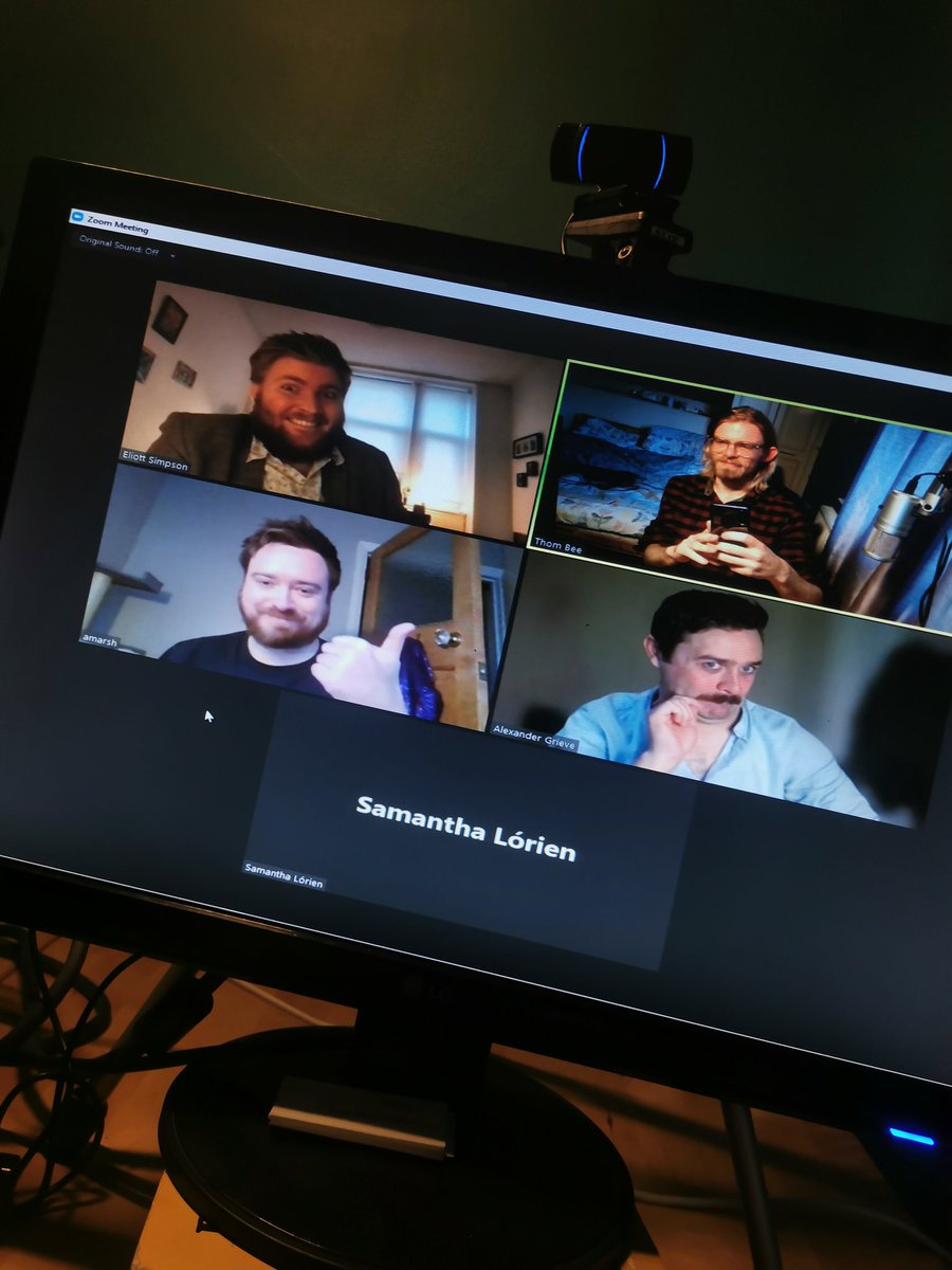 22 minutes to go and we've got this gaggle of babes ready to entertain you!
youtu.be/XQCupsqMASg