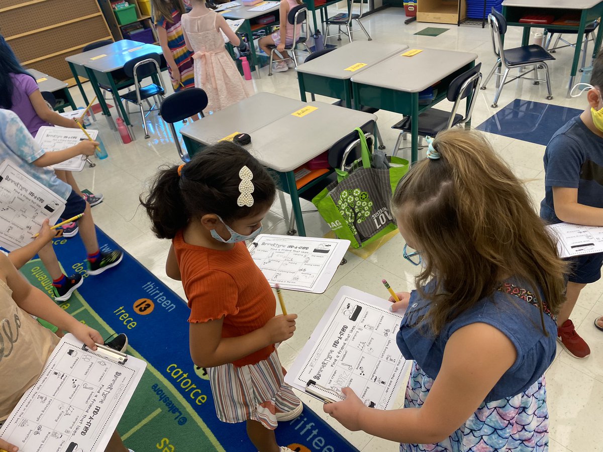 mrsconroyjtps's tweet photo. Welcome back to school, #ConroyCrew! We got to know each other and our shared interests by playing a “Find a Friend” survey. Then we compared our similarities 😎 These kids were so great at collaborating and asking questions! Lots to look forward to #firstgrade https://t.co/A0fReA40FO