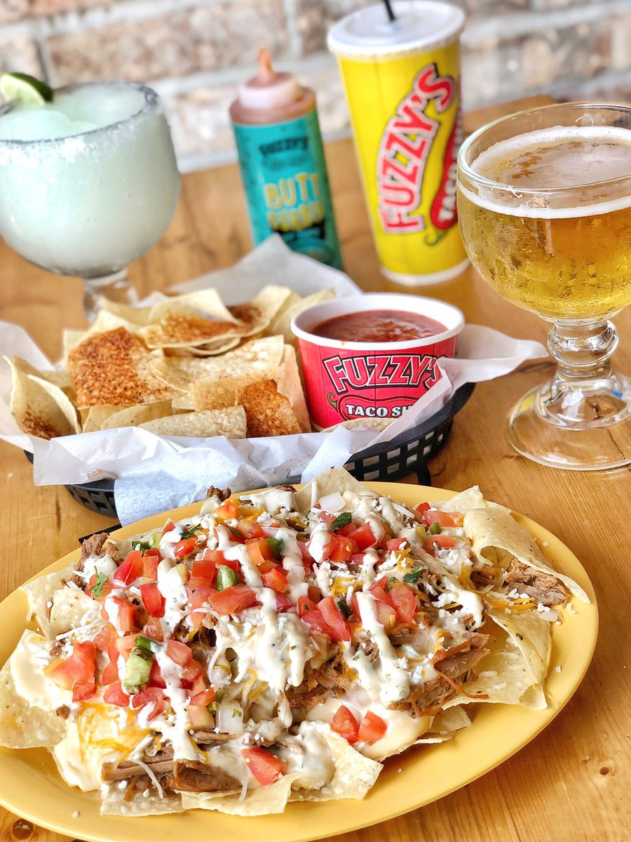 Come over. It’s Happy Hour time👇
Monday-Friday 2pm-5pm
—1/2 off House Margaritas (18oz)
—$2 Domestic Drafts (18oz)
—$5 Select Nachos💥
—$2 Chips &amp; Queso
—$1 Chips &amp; Salsa

#fuzzystacoshop
