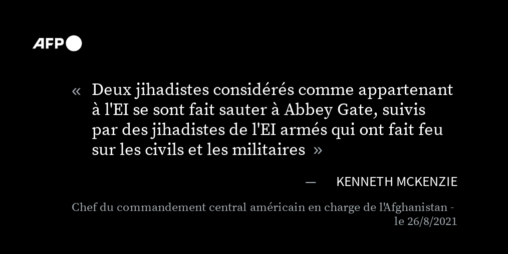 afpfr's tweet image. Douze militaires américains ont été tués et quinze autres blessés dans les attentats-suicides qui ont frappé les abords de l'aéroport de #Kaboul aujourd'hui, a indiqué un haut responsable militaire américain, en précisant que les évacuations se poursuivaient.