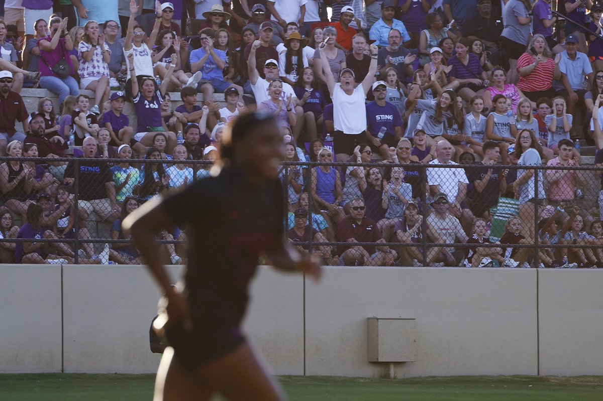TCUSoccer's tweet photo. Still thinking about that crowd last week… Can’t wait to see y’all again on Sunday 😁 

#GoFrogs | #FrogFam https://t.co/9HVjjvA0Uk