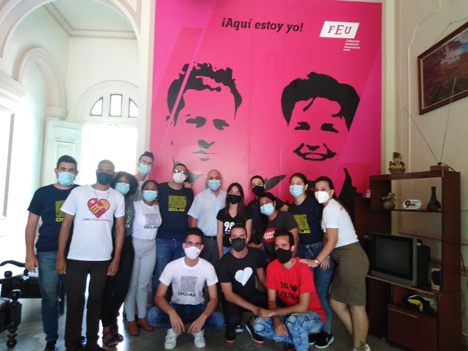 DrRobertoMOjeda's tweet photo. #Fidel: ... de los jóvenes se puede esperar lo mejor... Ustedes son ejemplo de voluntarismo y sensibilidad que afianzan el sentido de pertenencia por esta #CubaViva. La #Revolución la hacemos entre todos. #PonleCorazón #MiMoncadaHoy @DiazCanelB https://t.co/oEOrSQHxS2