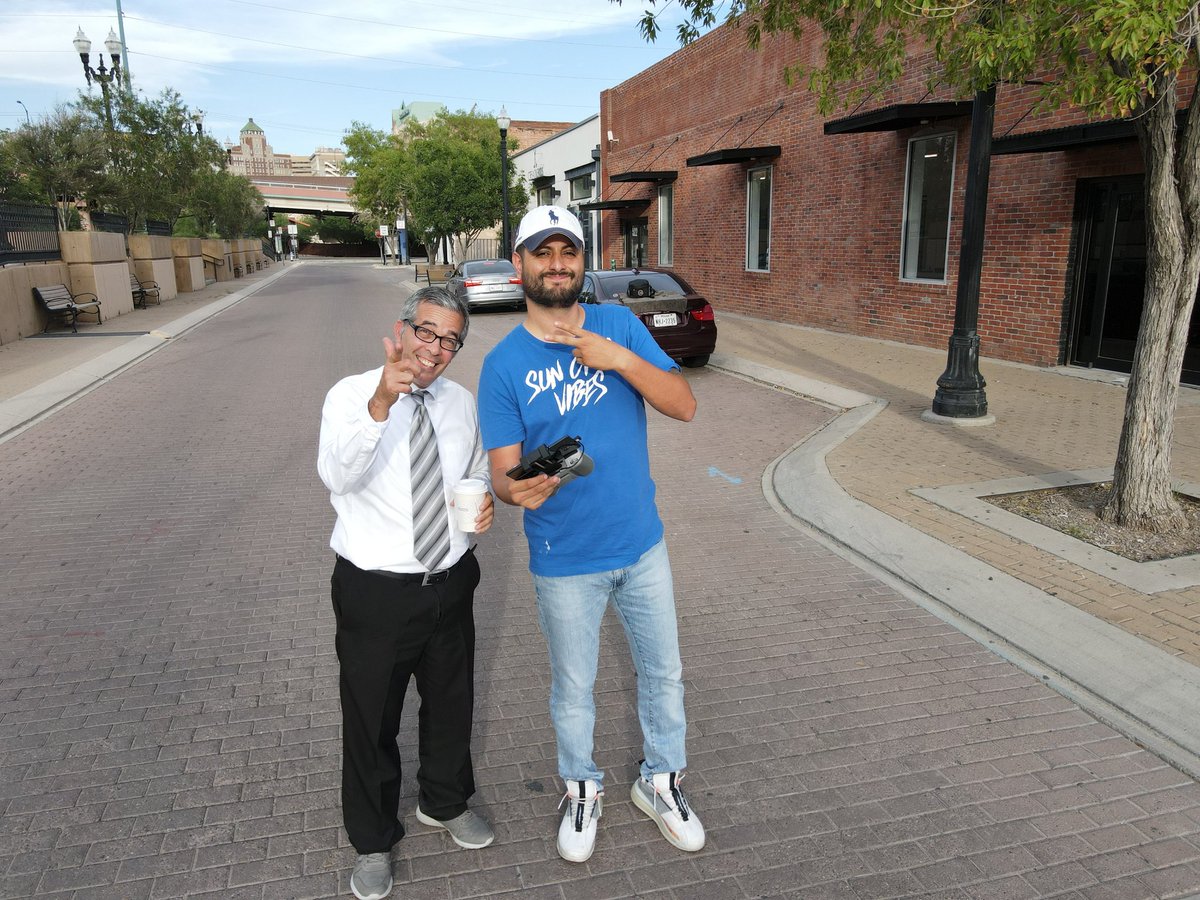 PCSalesAgency's tweet image. Awesome day with my Videographer [Omar] preparing for our video production!

paulcruzsalesagency.com 

#coldcalling #coldcallingsales #coldcallingworks